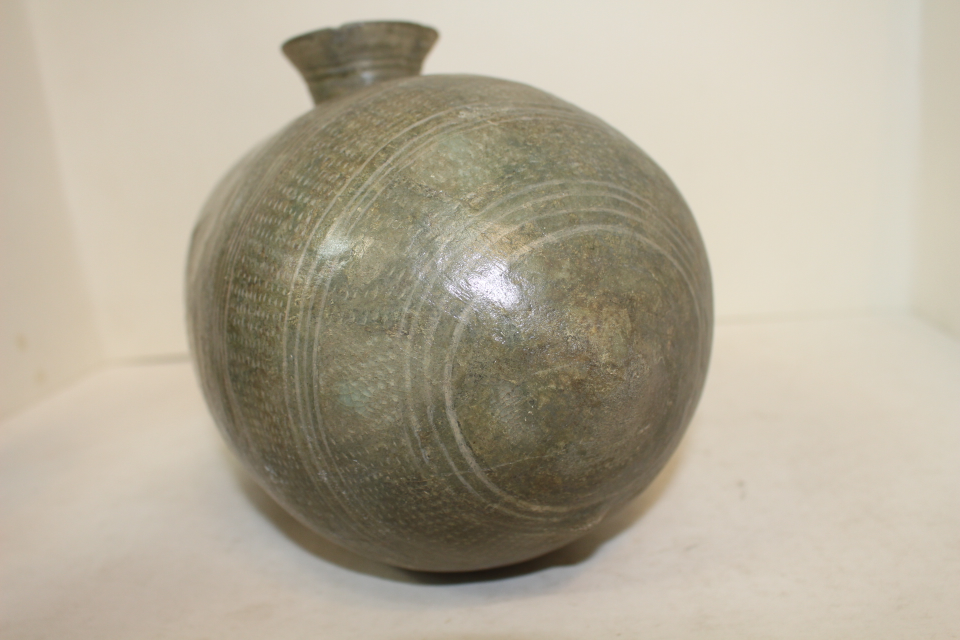 조선시대초기 분청사기국화인화문 장군호