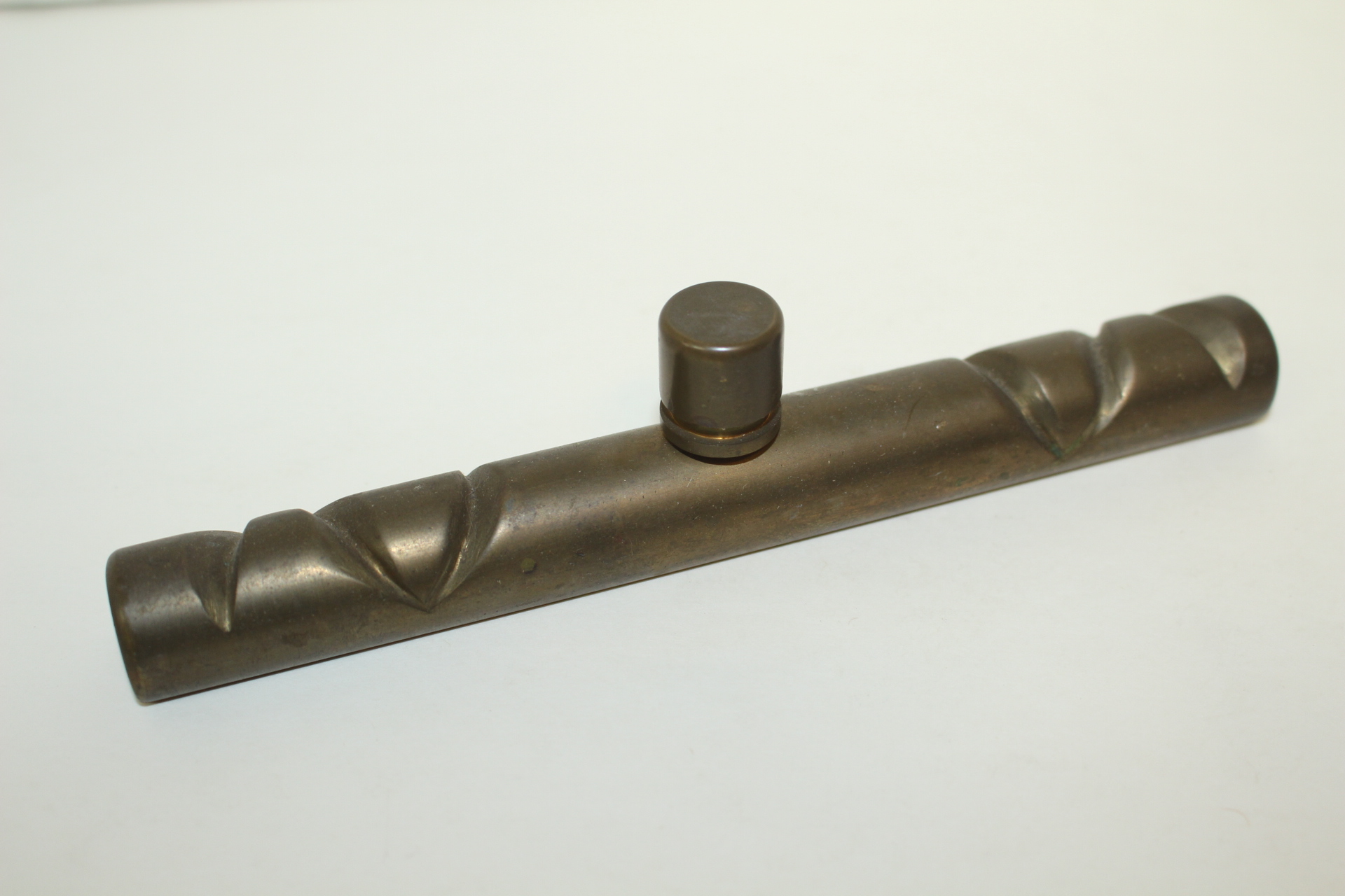 묵직한 청동통으로된 문진