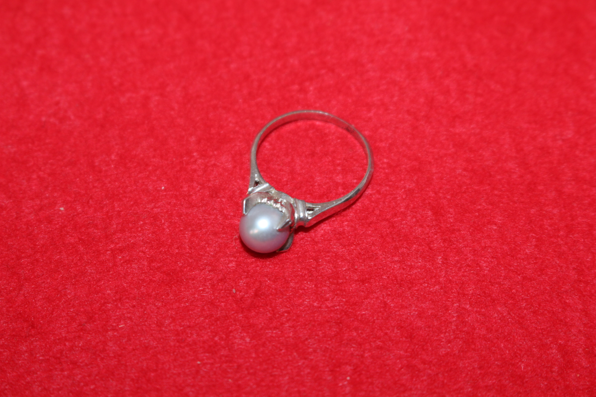 천연진주가 장식된 순은반지