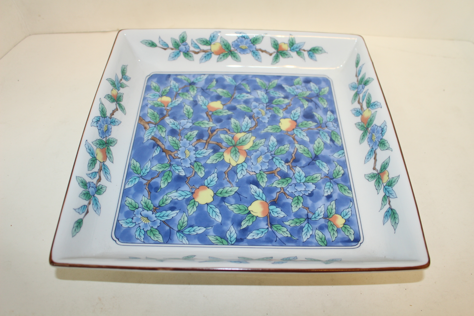 이마리 청화백자화문 사각대완