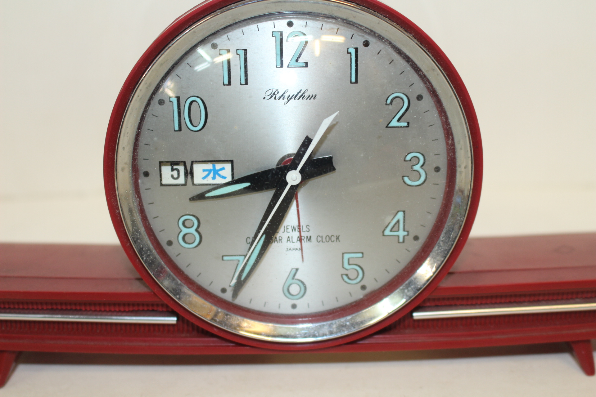 테엽식 탁상시계