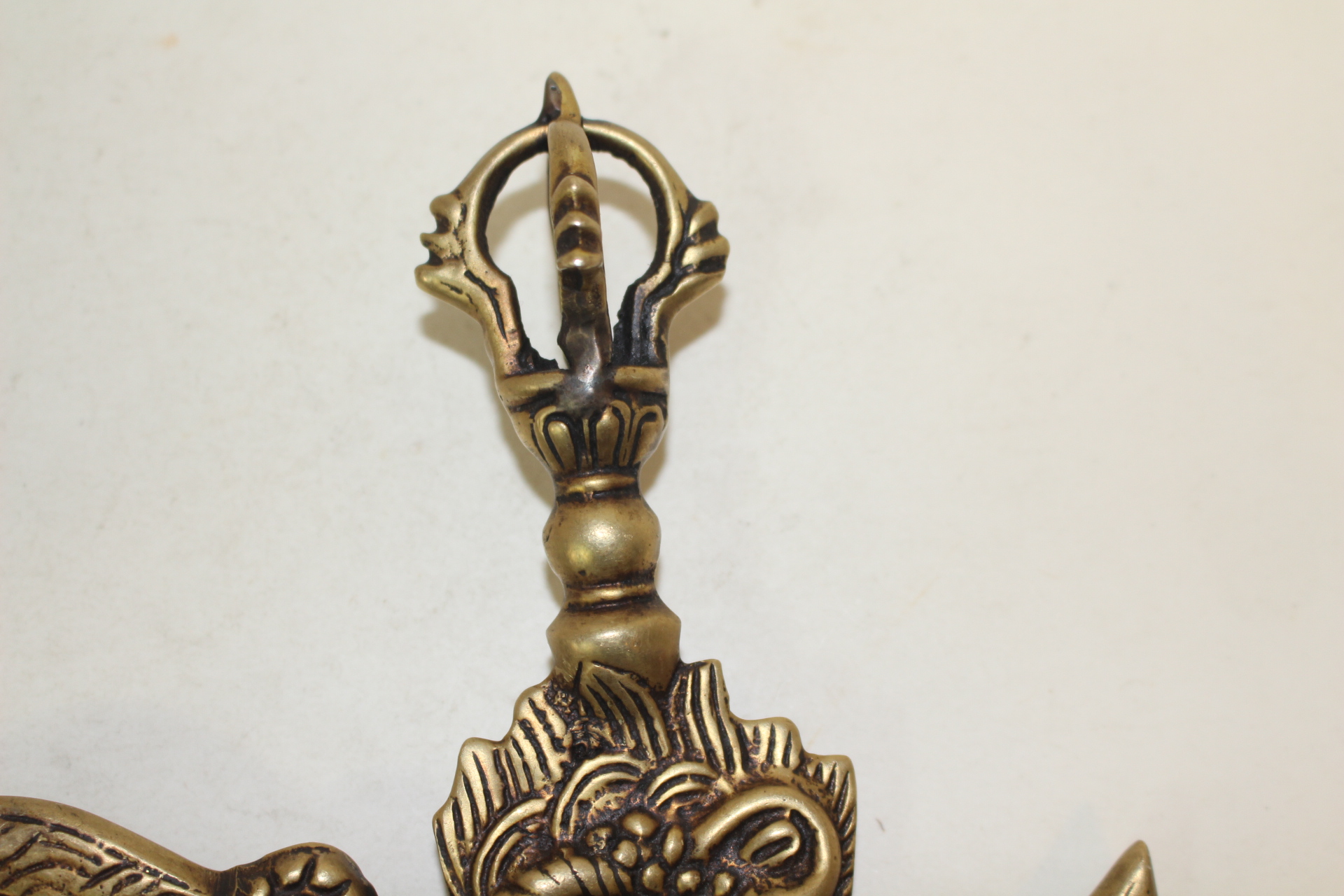 청동으로된 티벳불구