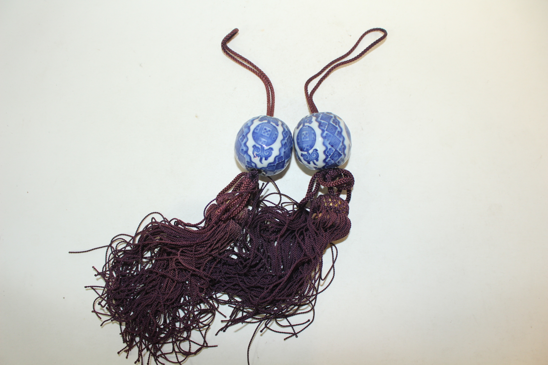 연대가좋은 이마리 청화백자화문 추(풍진) 1쌍