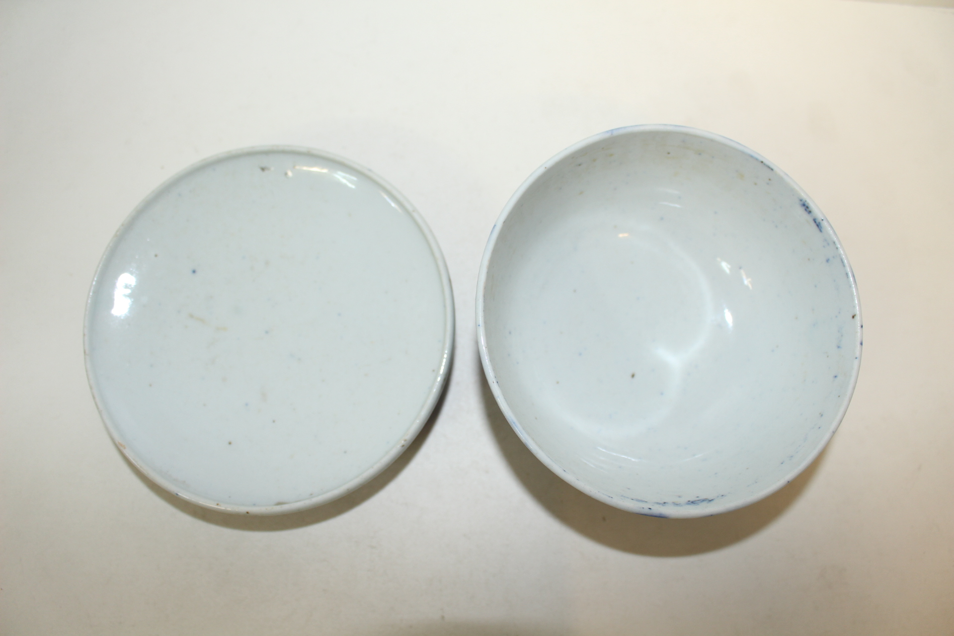 100년이상된 이마리청화백자화문 개완