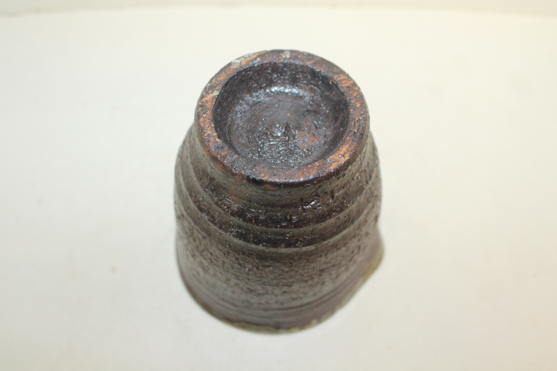 철화청자 잔모양 수구