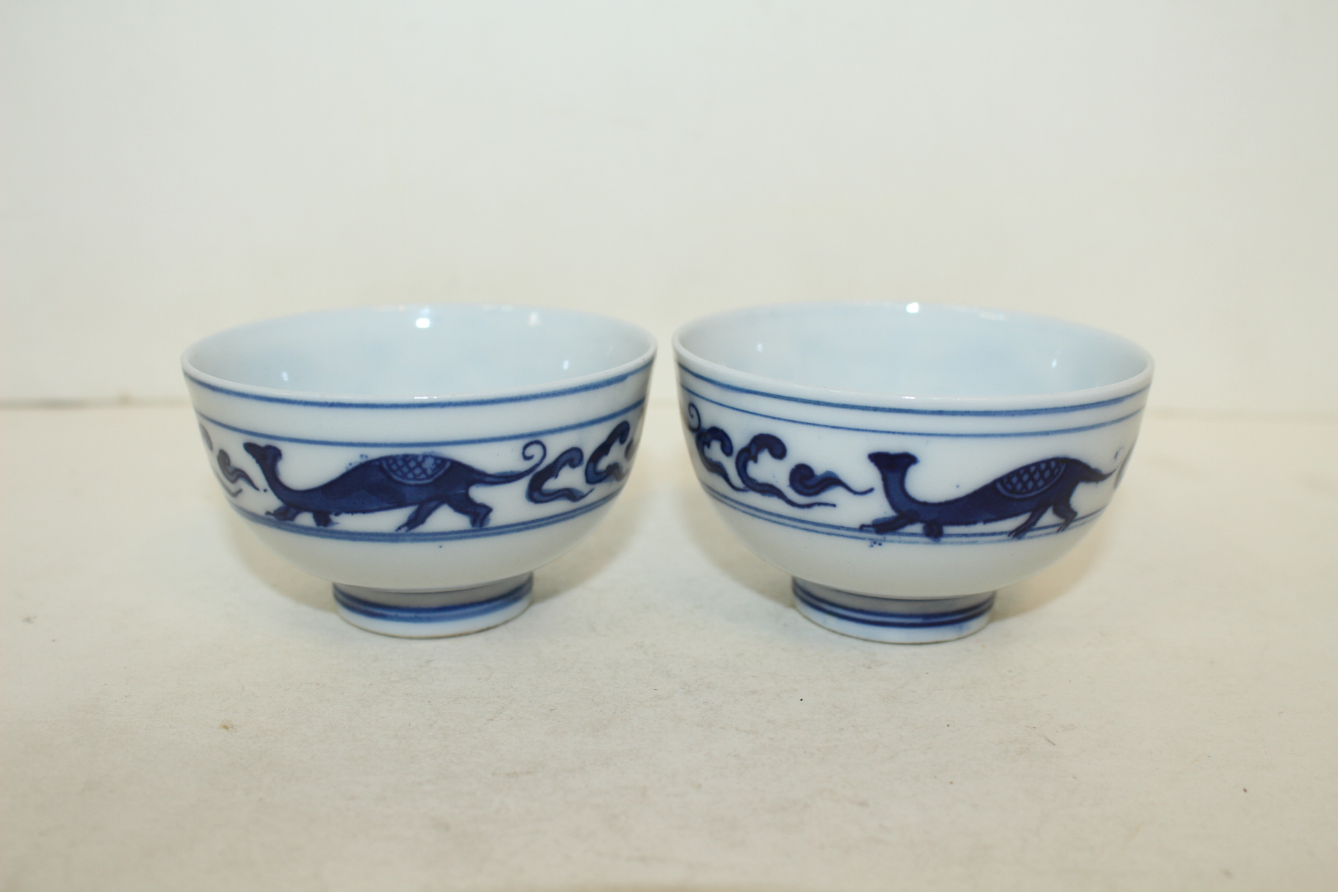 연대가좋은 청화백자 동물문잔 2점