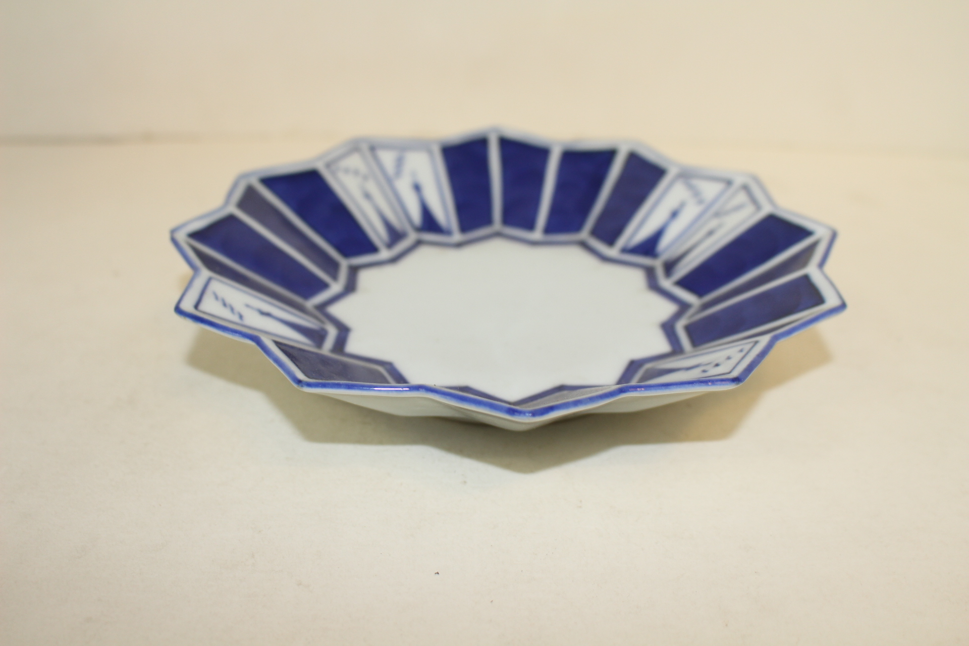 이마리 청화백자 등대문 화형완