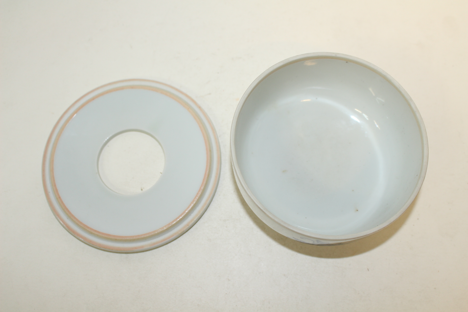 이마리 청화백자나비문 완