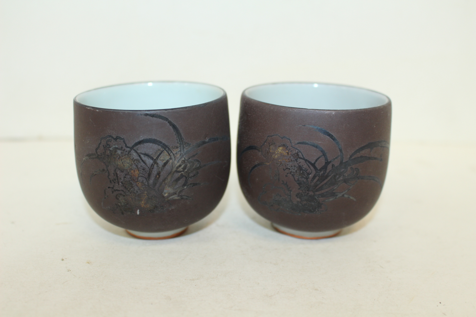 구다니 철화백자난초문잔 2점