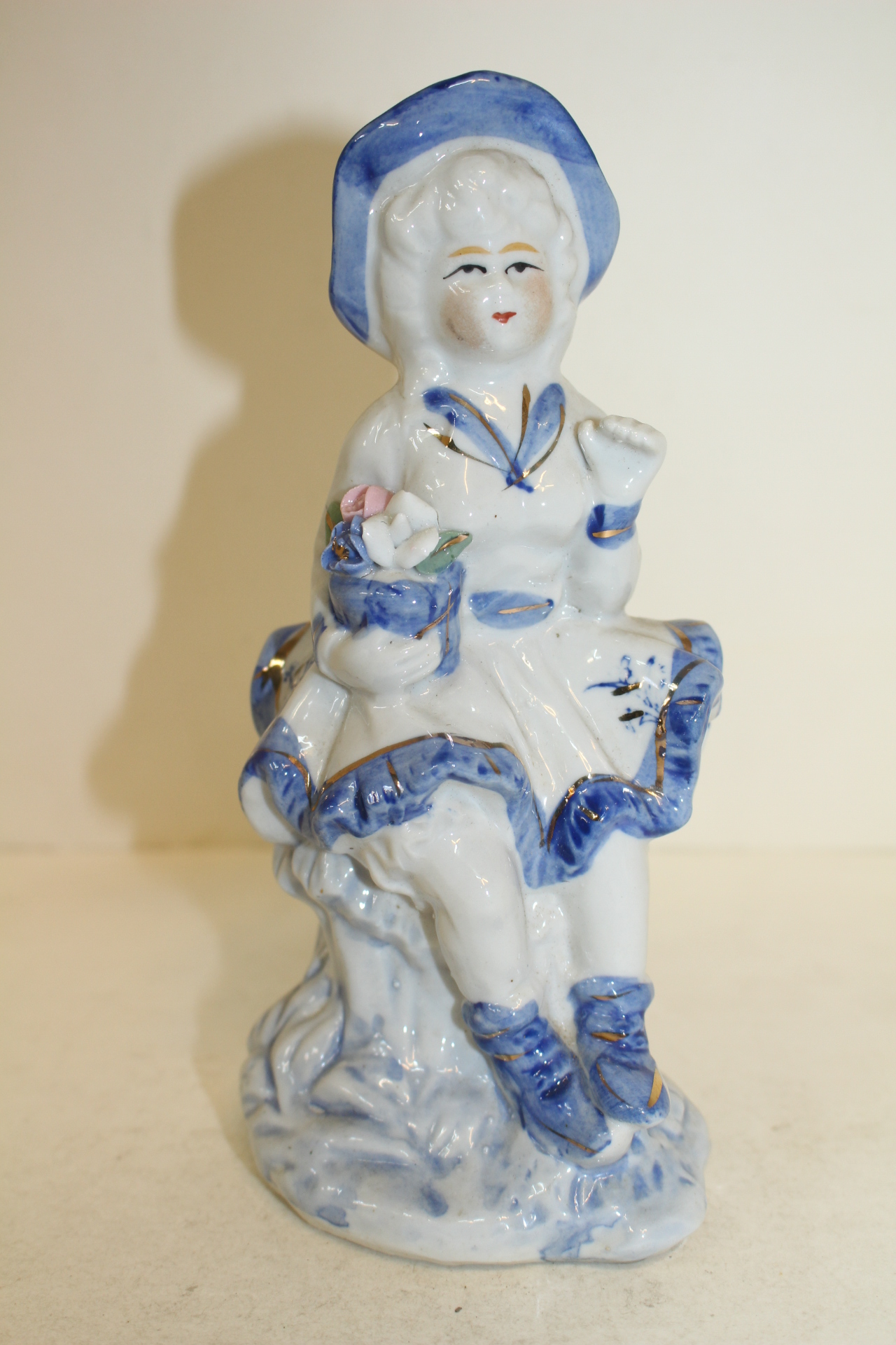 청화백자 금채도자기 여인 조각상