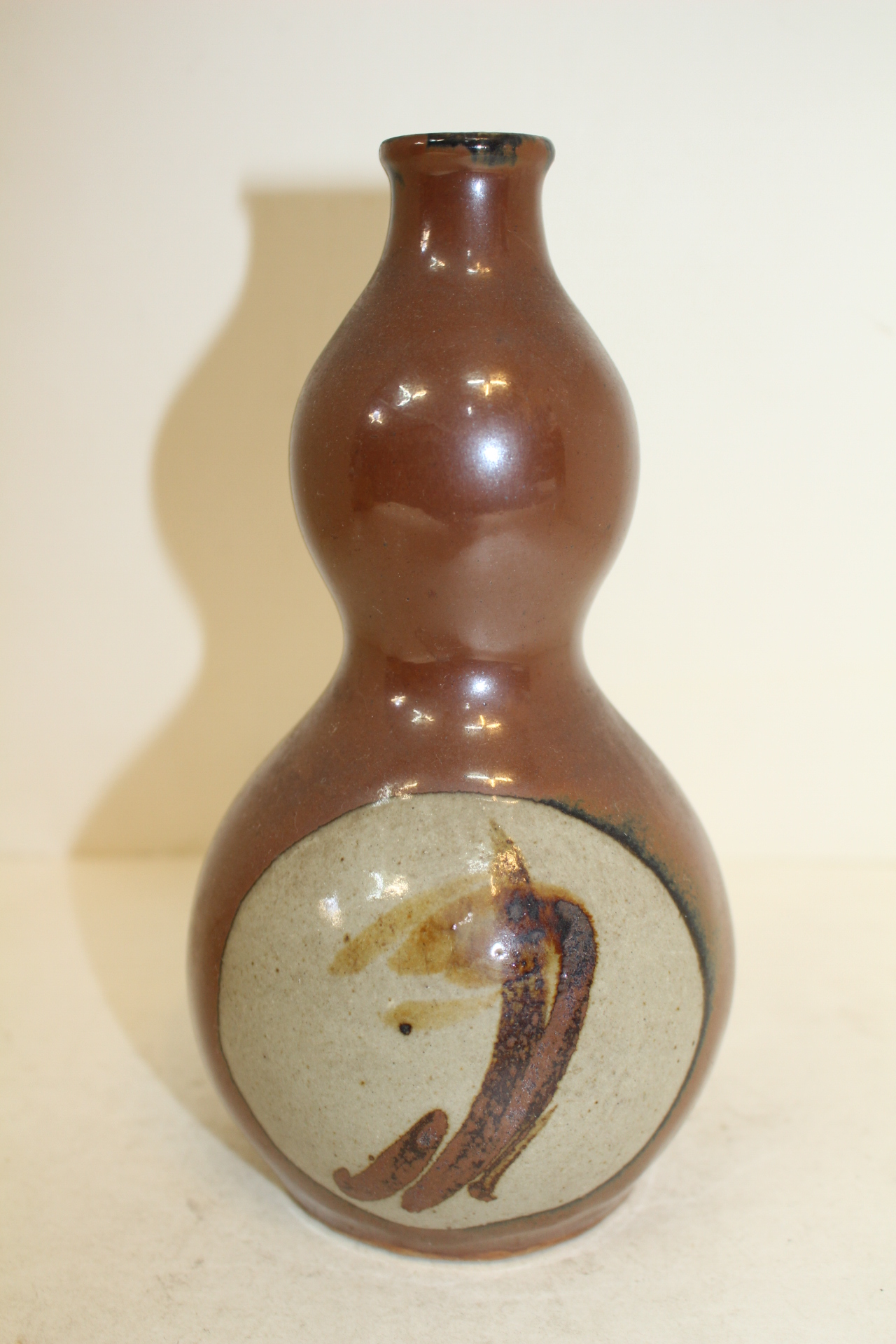 철화청자 초화문 호리형 주병