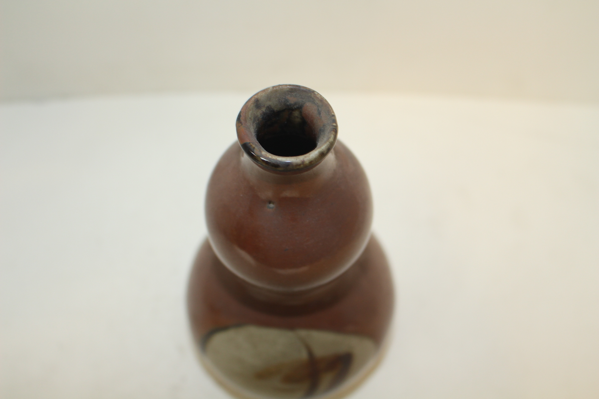 철화청자 초화문 호리형 주병