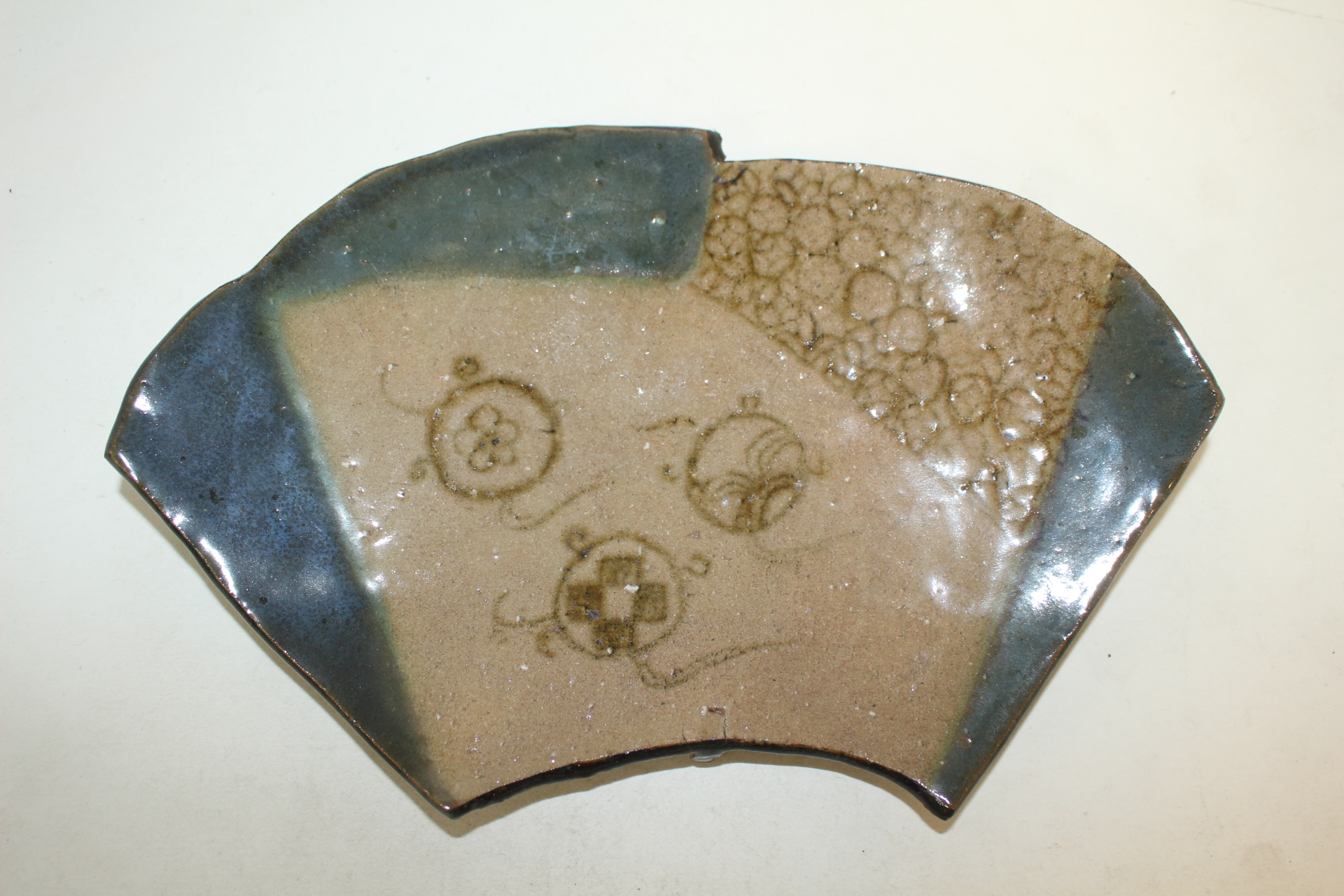 오리배청자 철화화문 대완