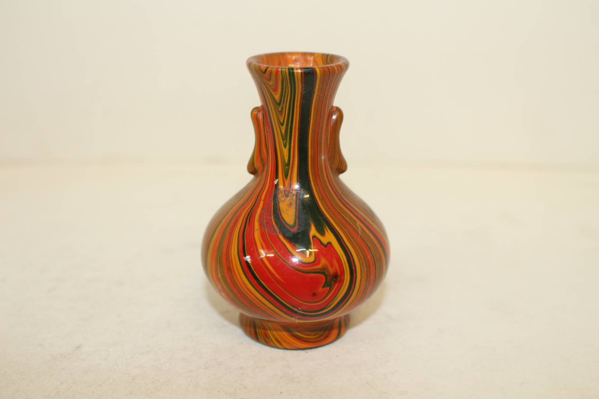 유약흘림이 좋은 청자 소호