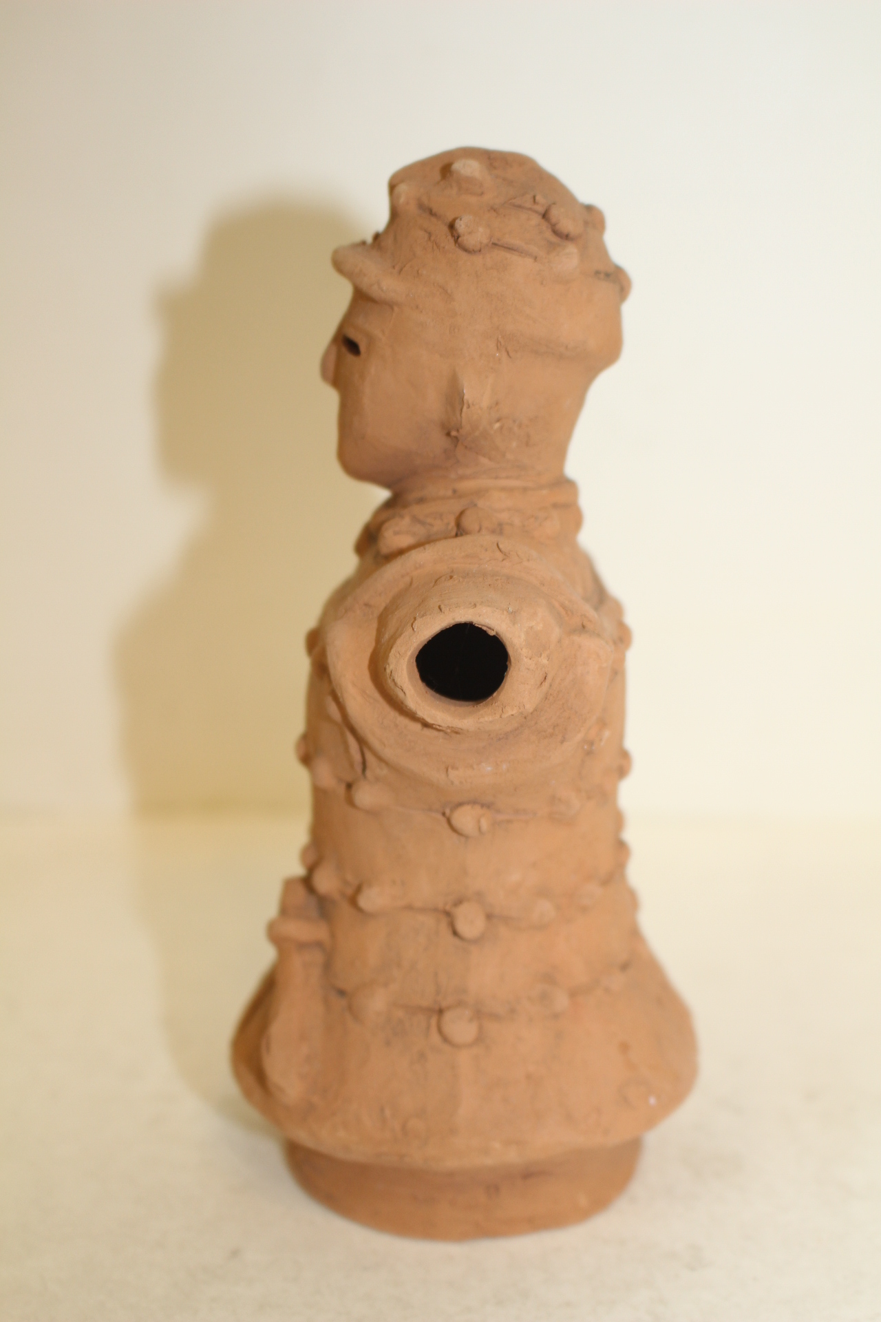 토기재질로된 인물 토우