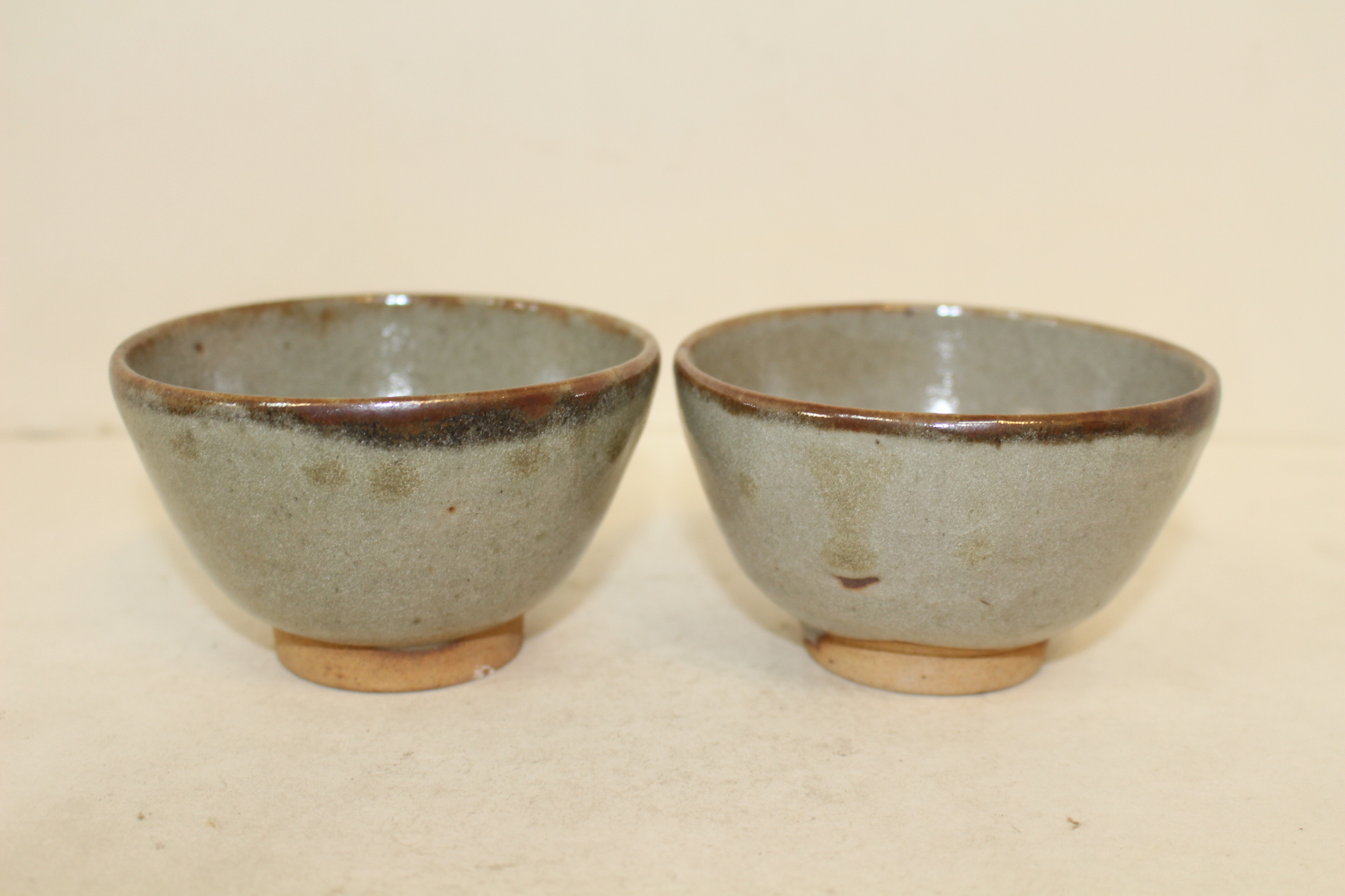 철화청자 잔 2점