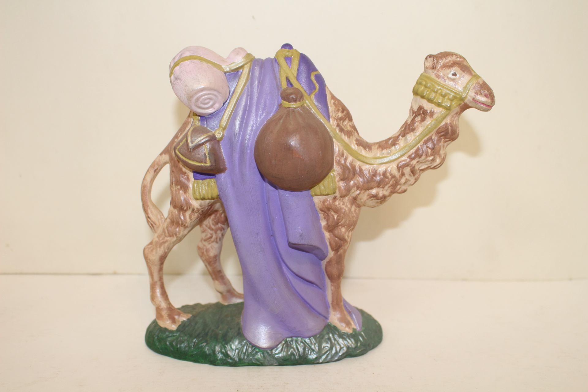 외국산 도자기 낙타 조각상