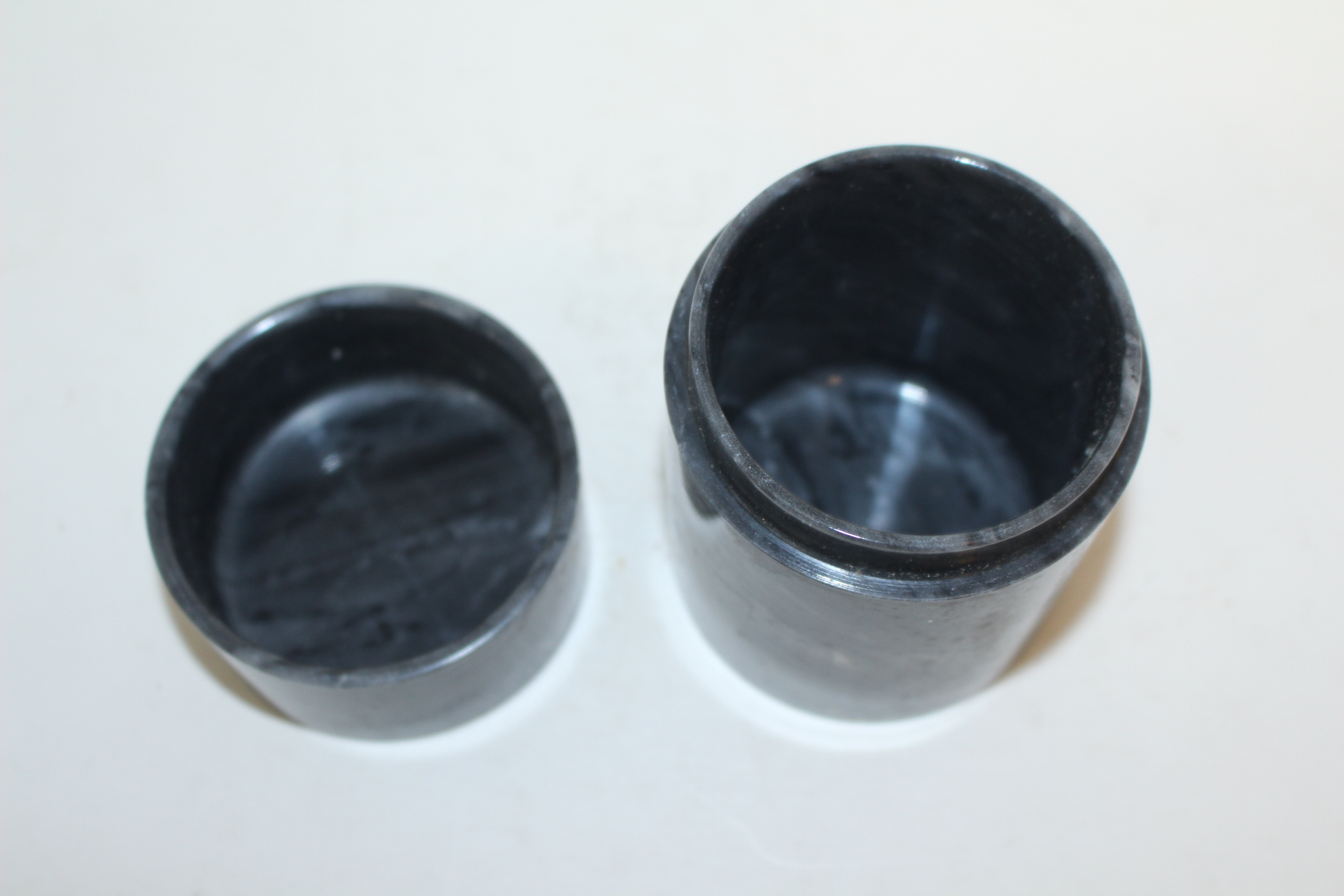 결이 좋은 대리석 돌로된 차통