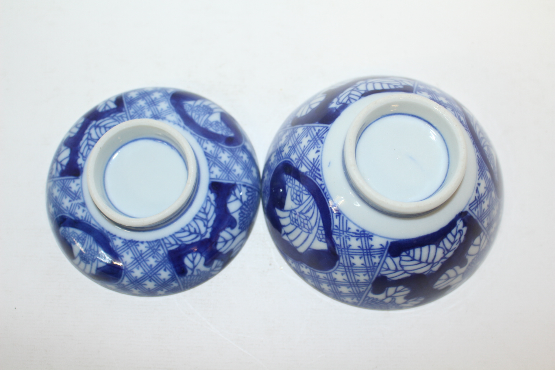 100년이상된 청화백자추상화문 개완