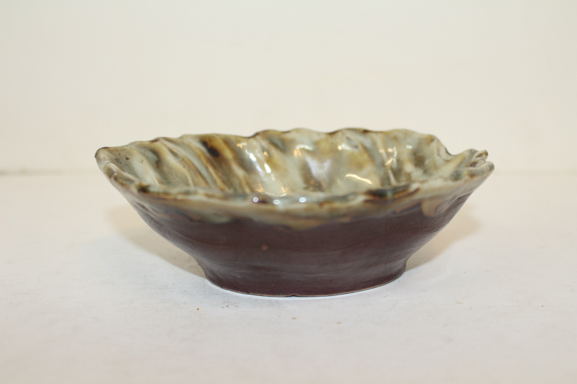 연대가좋은 덴모꾸 철화청자 나뭇잎 완