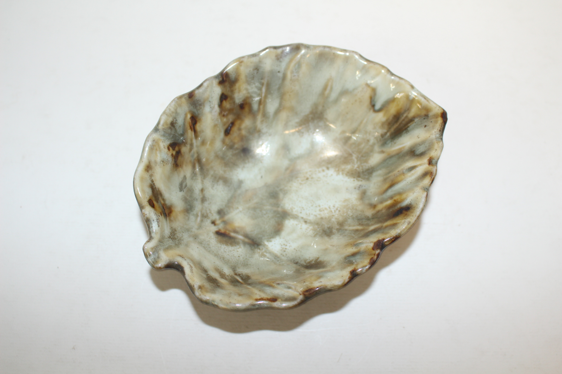 연대가좋은 덴모꾸 철화청자 나뭇잎 완