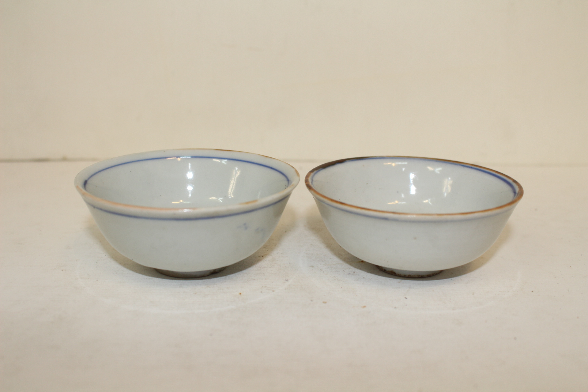 연대가좋은 청화백자잔 2점