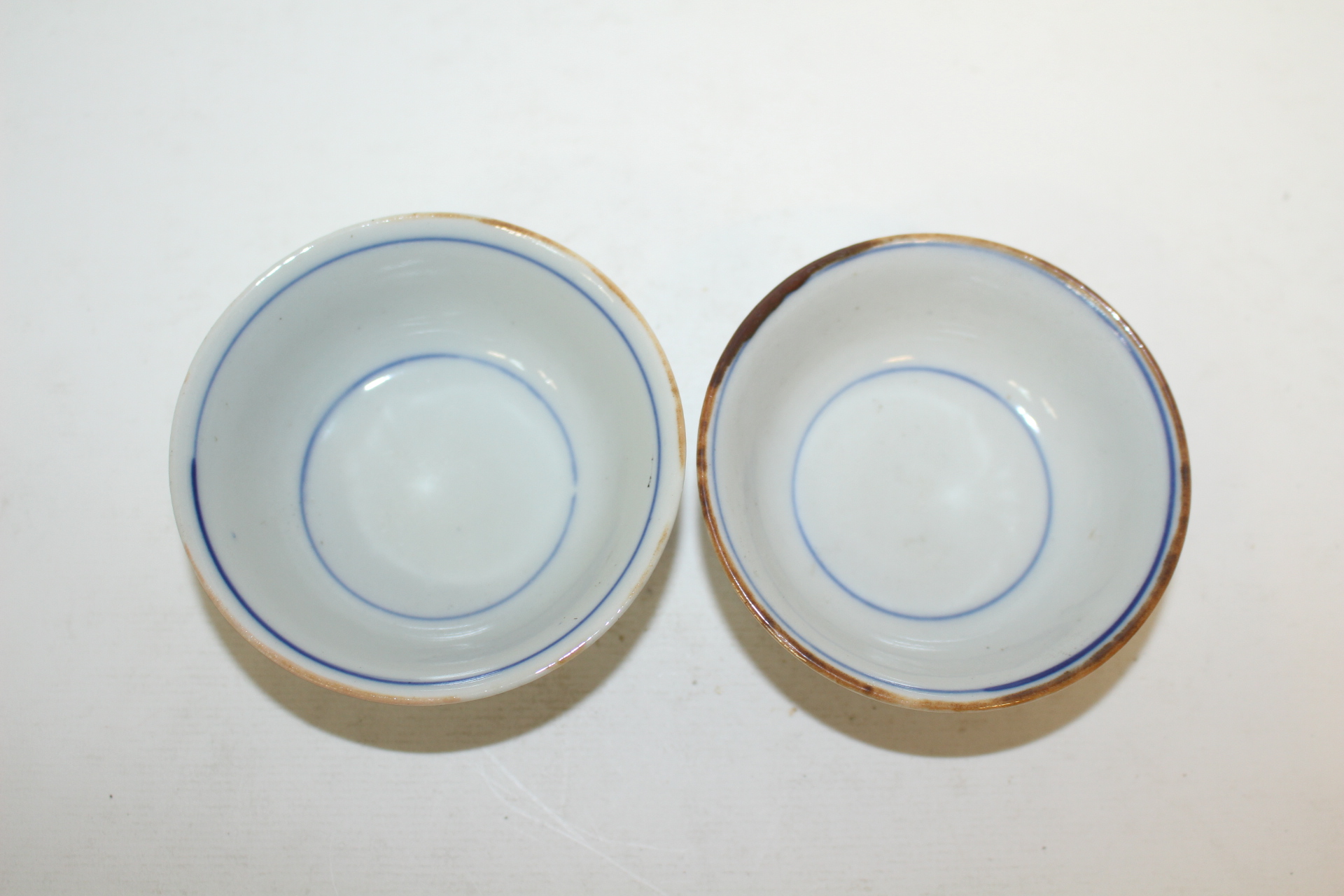 연대가좋은 청화백자잔 2점