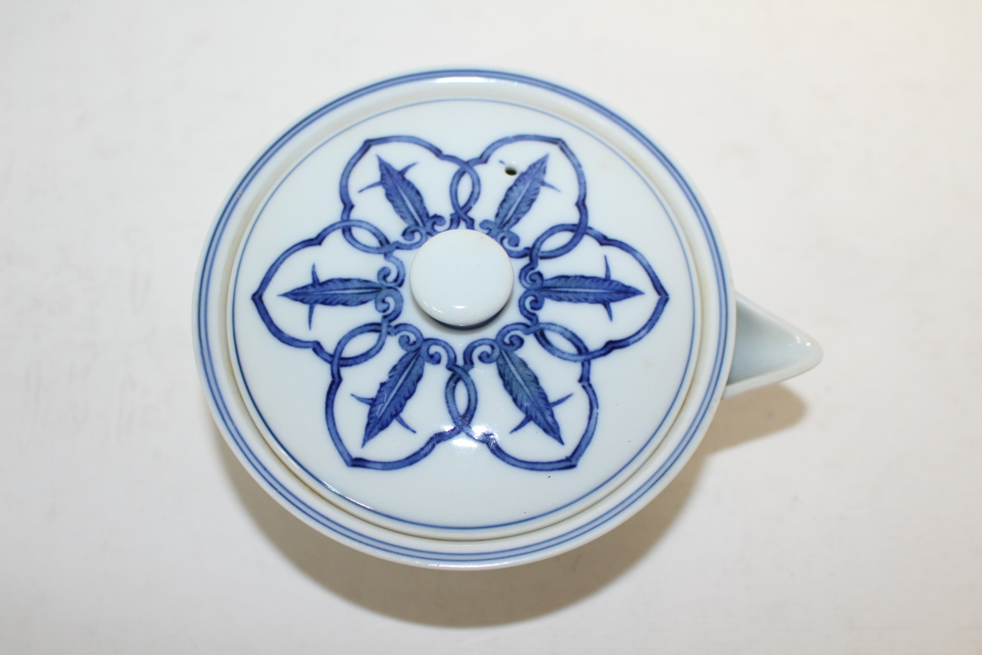 연대가좋은 고이마리 청화백자 추상화문 다관