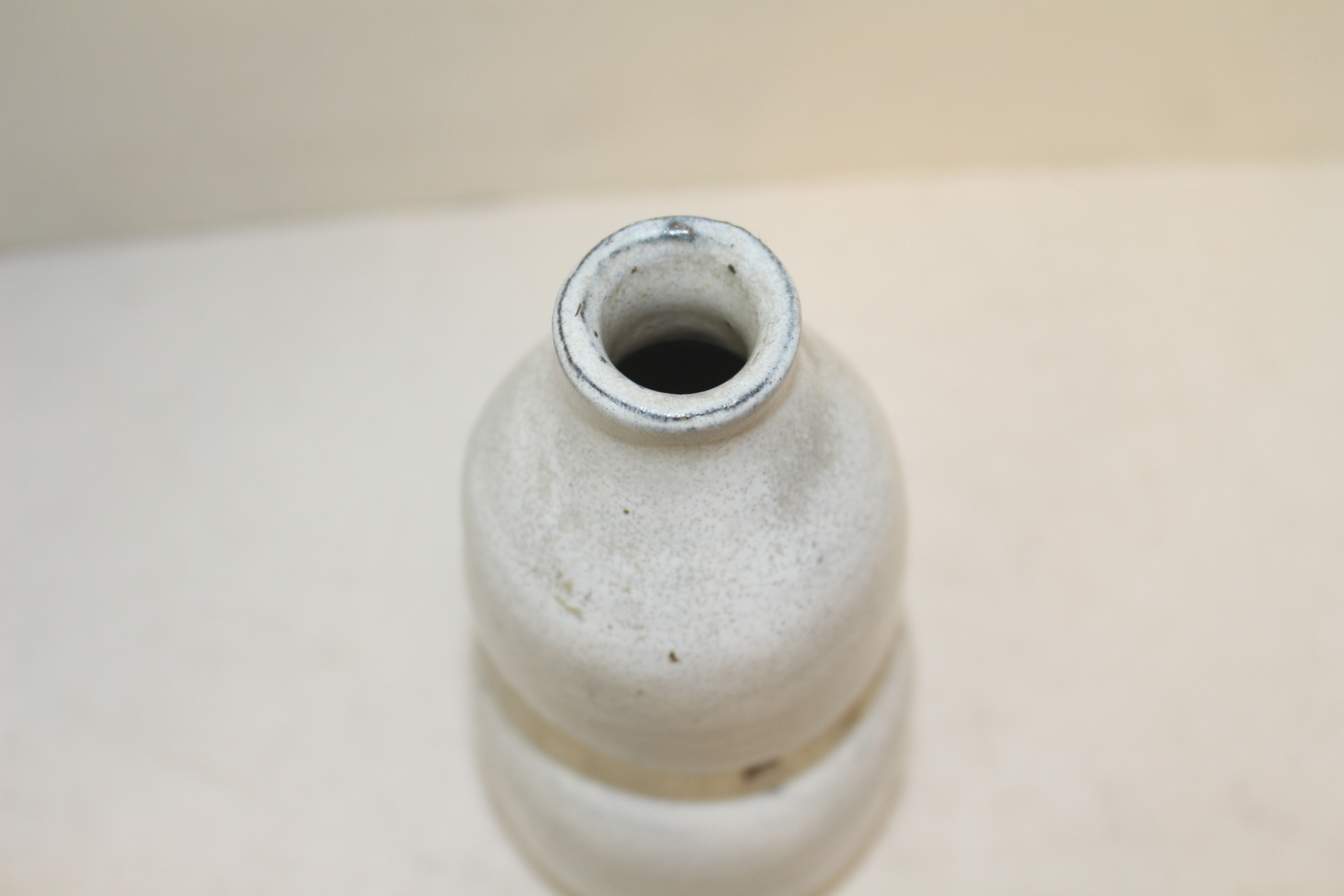 묵직한 분청자 호리형 주병