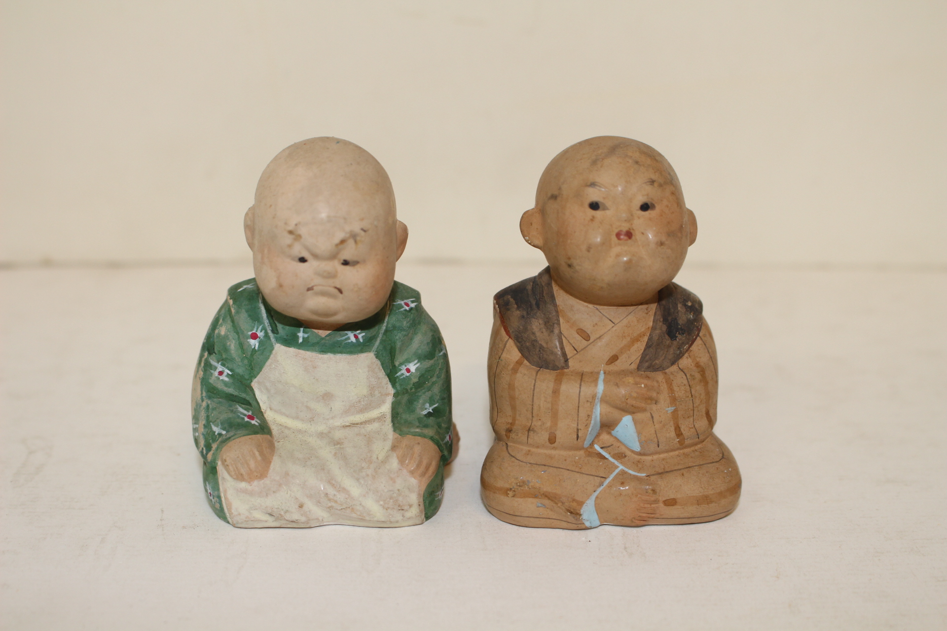 토기재질로된 인형 2점