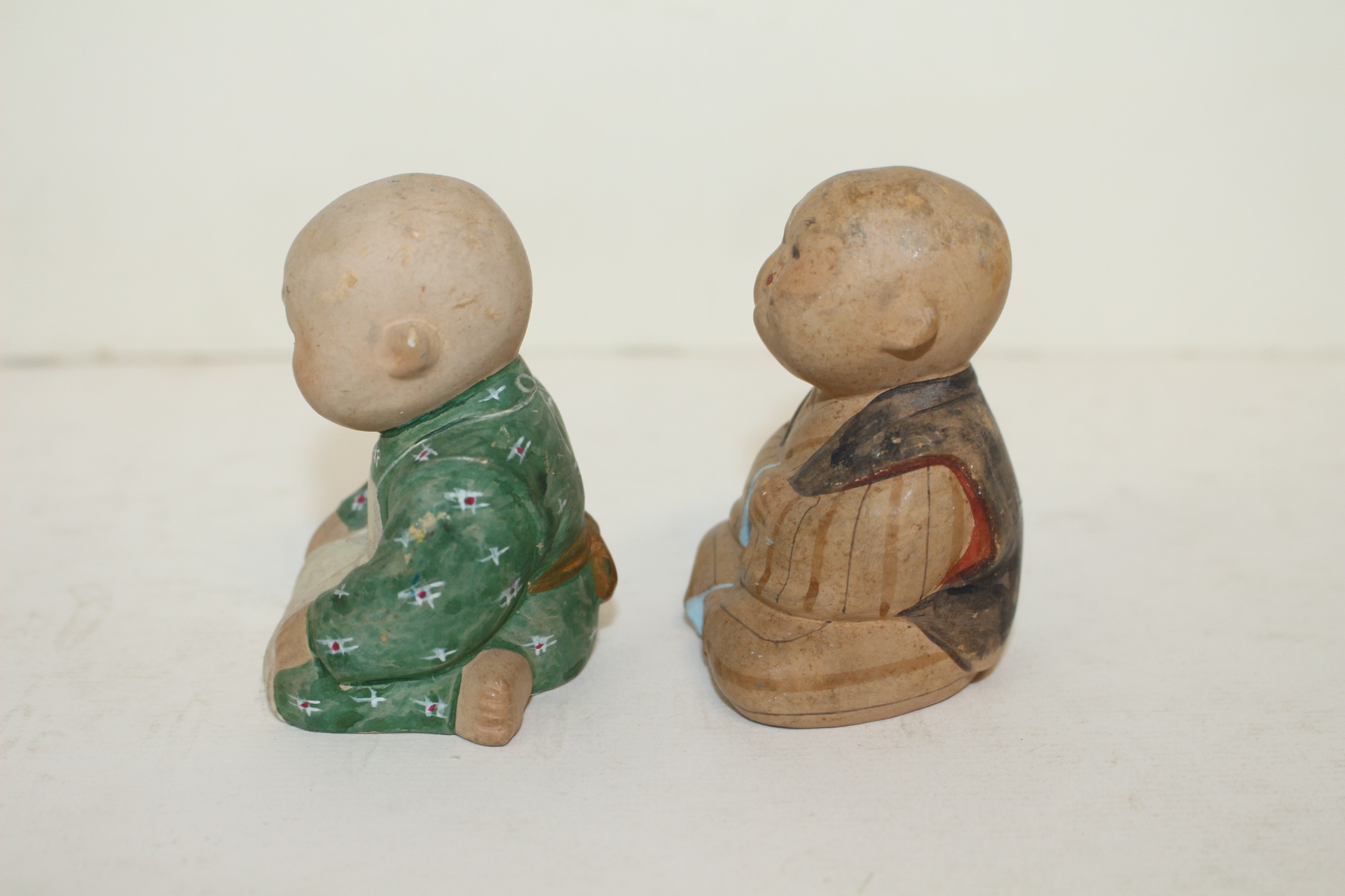 토기재질로된 인형 2점