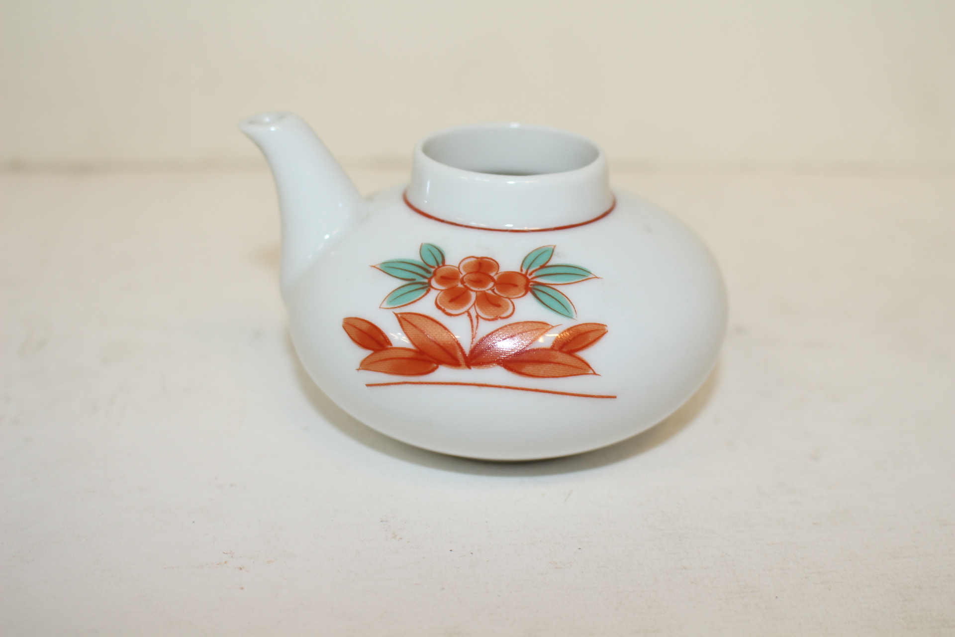 진사백자 화문 주자호