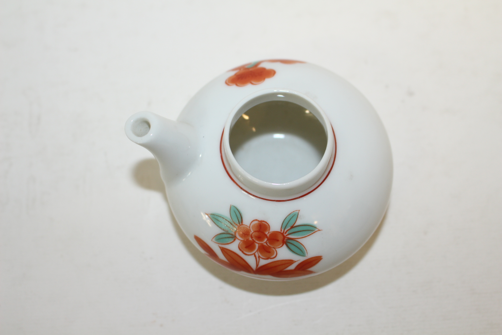 진사백자 화문 주자호