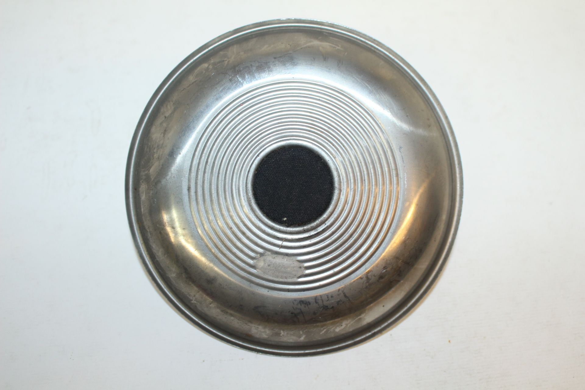 외국산 금속재질로된 새부리모양 완