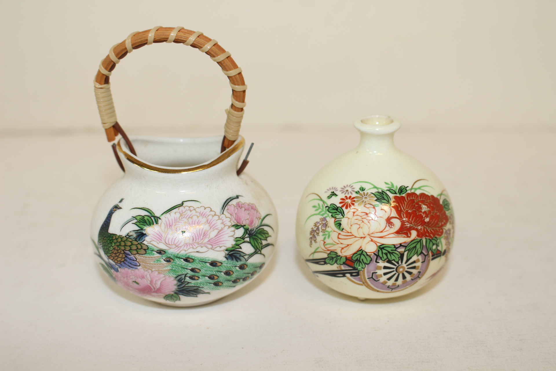 소형크기의 분청자진사화문 종과 호