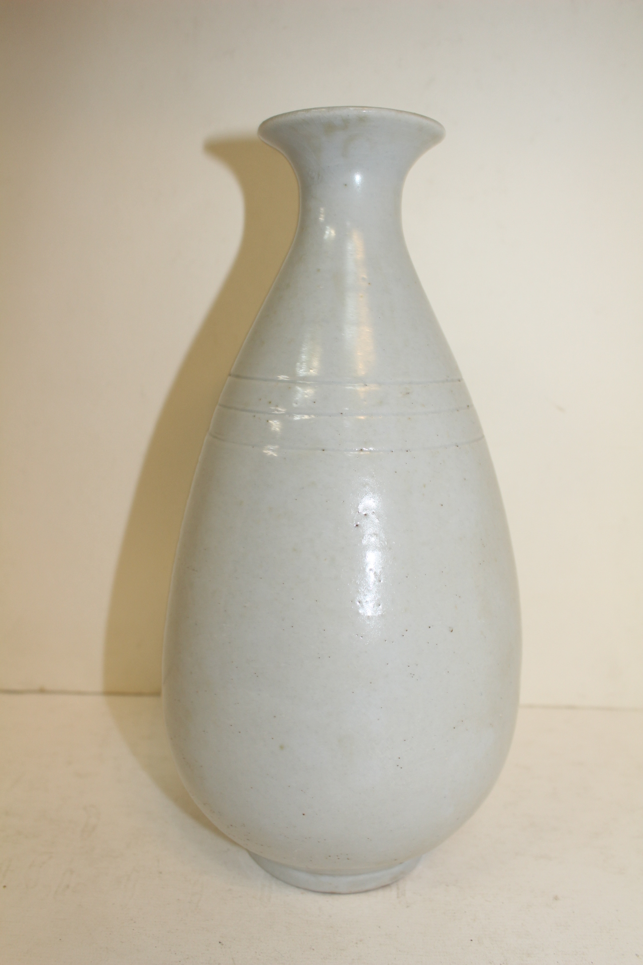 순백자 음각원문 대주병