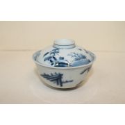 연대가좋은 고이마리 청화백자산수문 개완