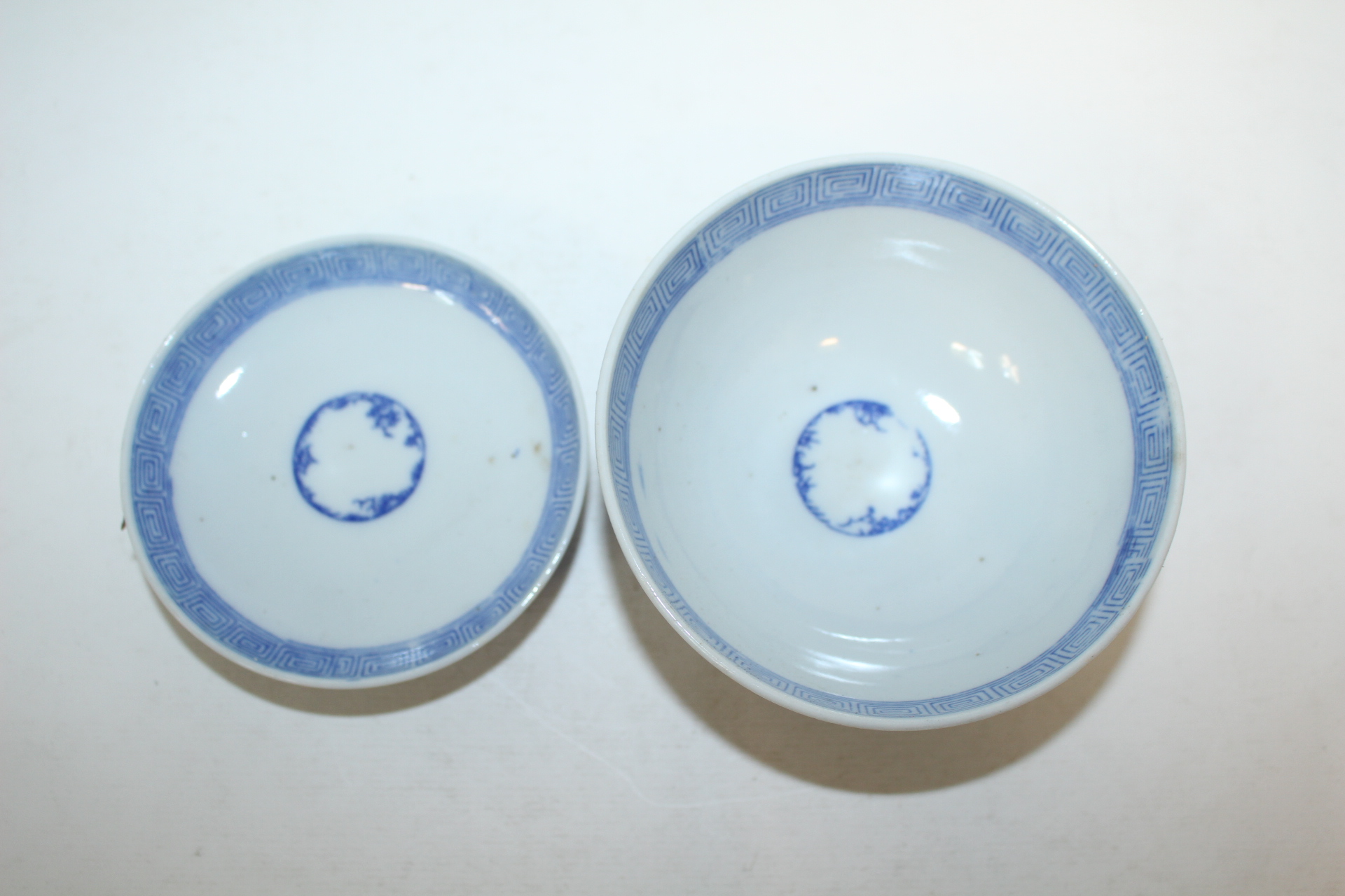 연대가좋은 청화백자 추상화문 개완