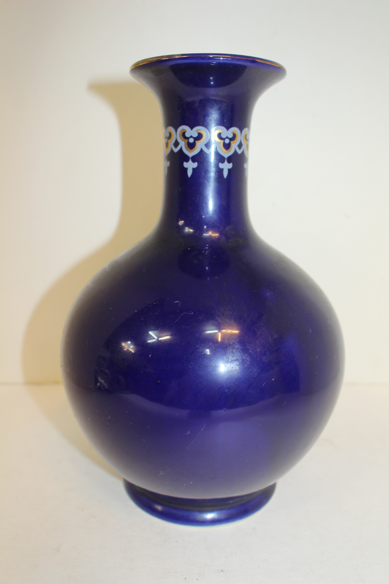 구다니 청자금채조화문 대호