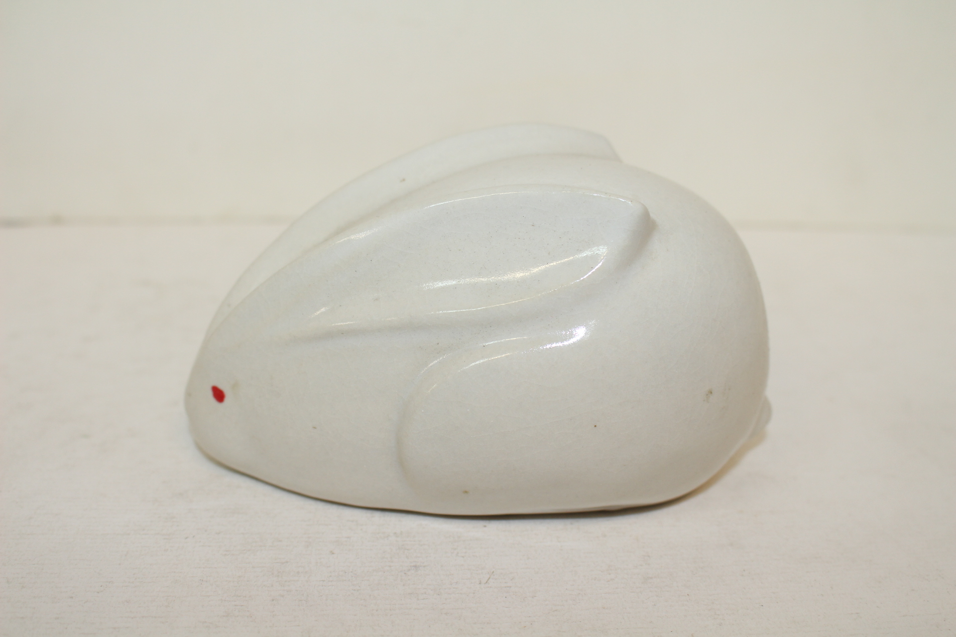 청자도자기 토끼 조각상