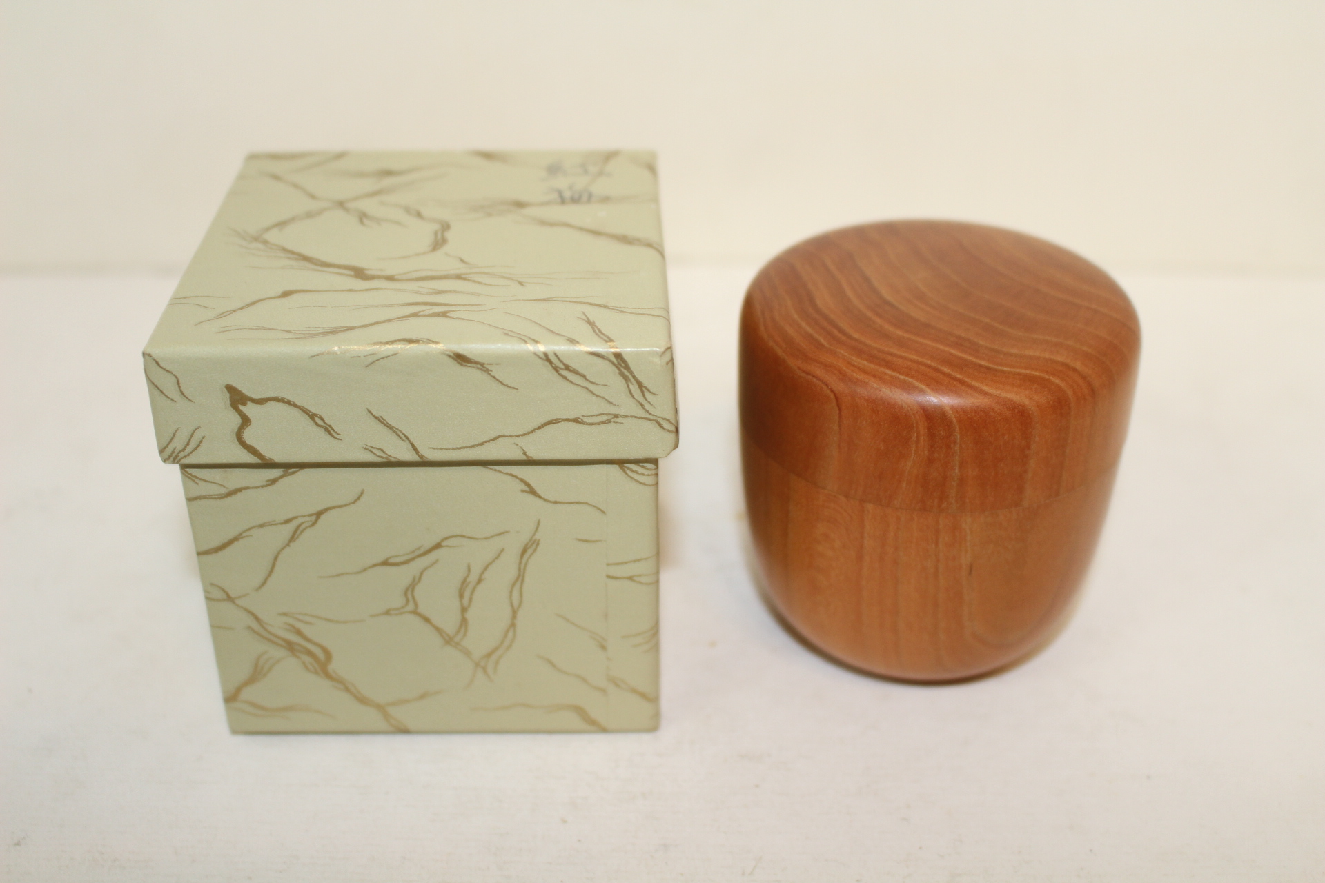 미사용 원목나무로된 말차통