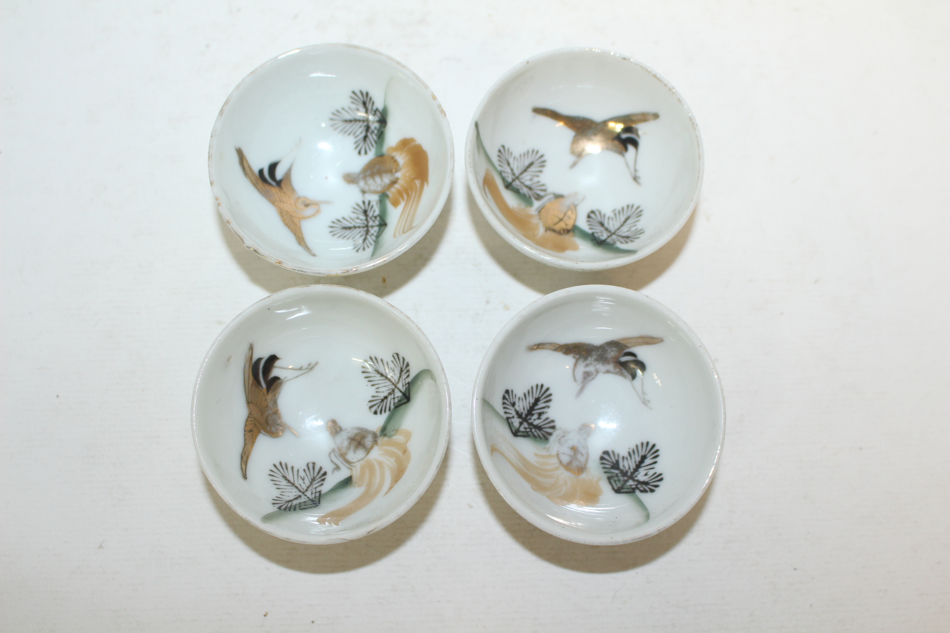 연대가좋은 철화백자금채거북학문 잔 4점