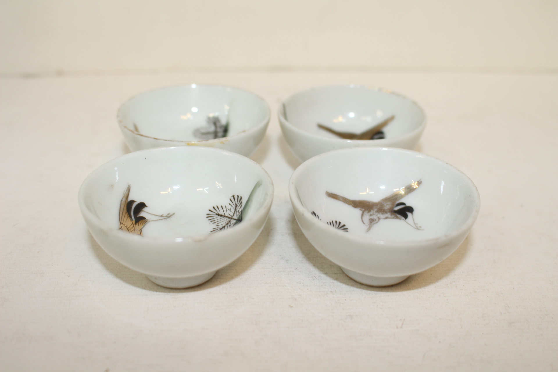 연대가좋은 철화백자금채거북학문 잔 4점