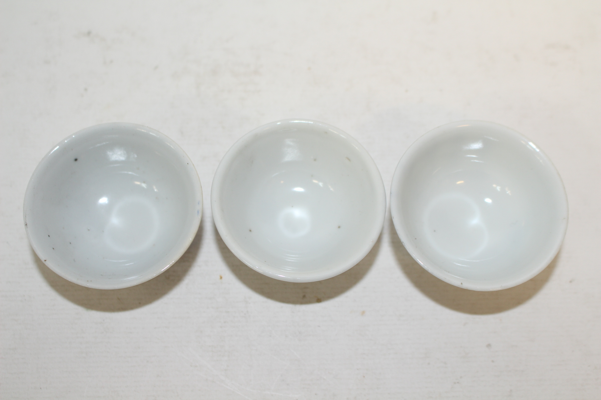 연대가좋은 청화백자화문 잔 3점