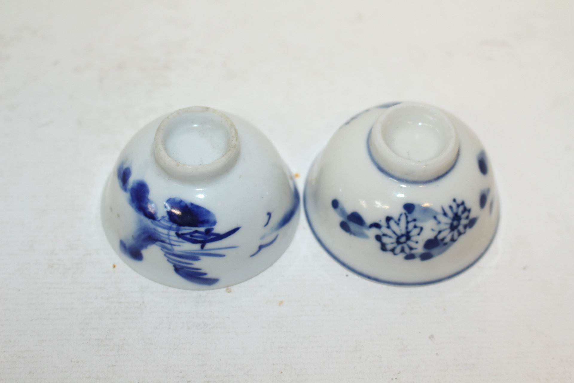 연대가좋은 청화백자산수문잔 2점