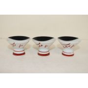 연대가좋은 진사백자화문 잔 3점