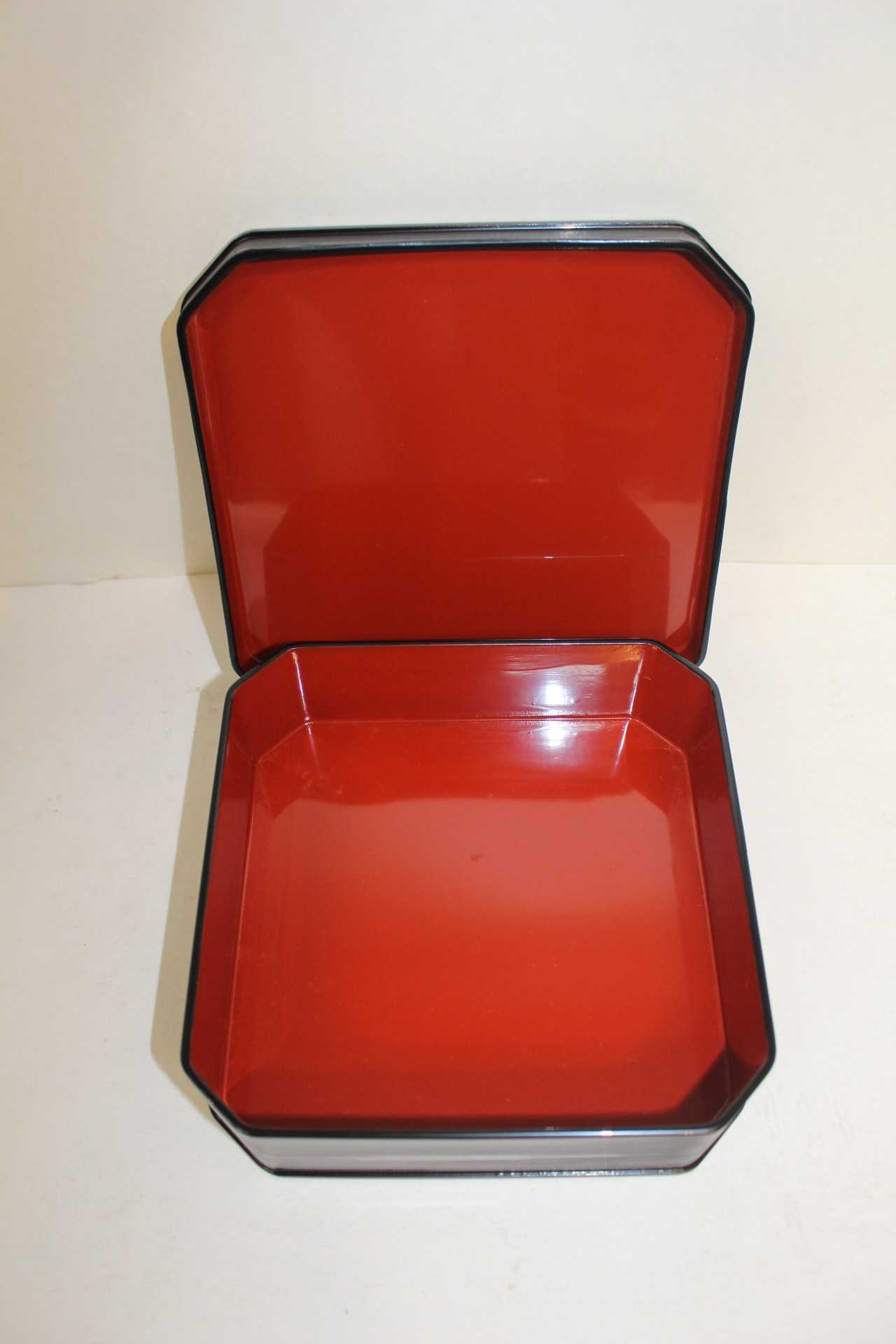 미사용 옷칠이된 사각함