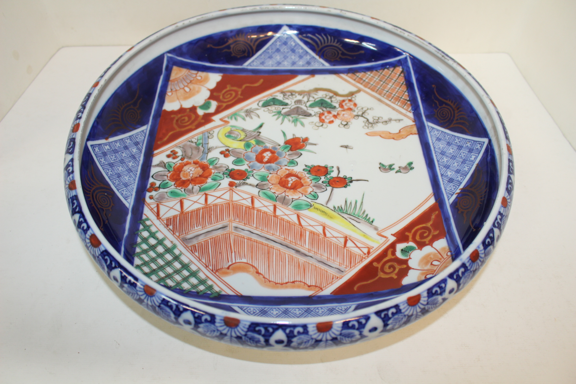 65-100년이상된 고이마리 청화백자진사화문 오목대완