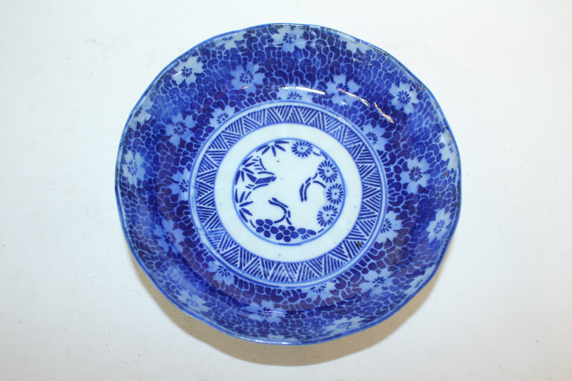 71-연대가좋은 청화백자화문 완