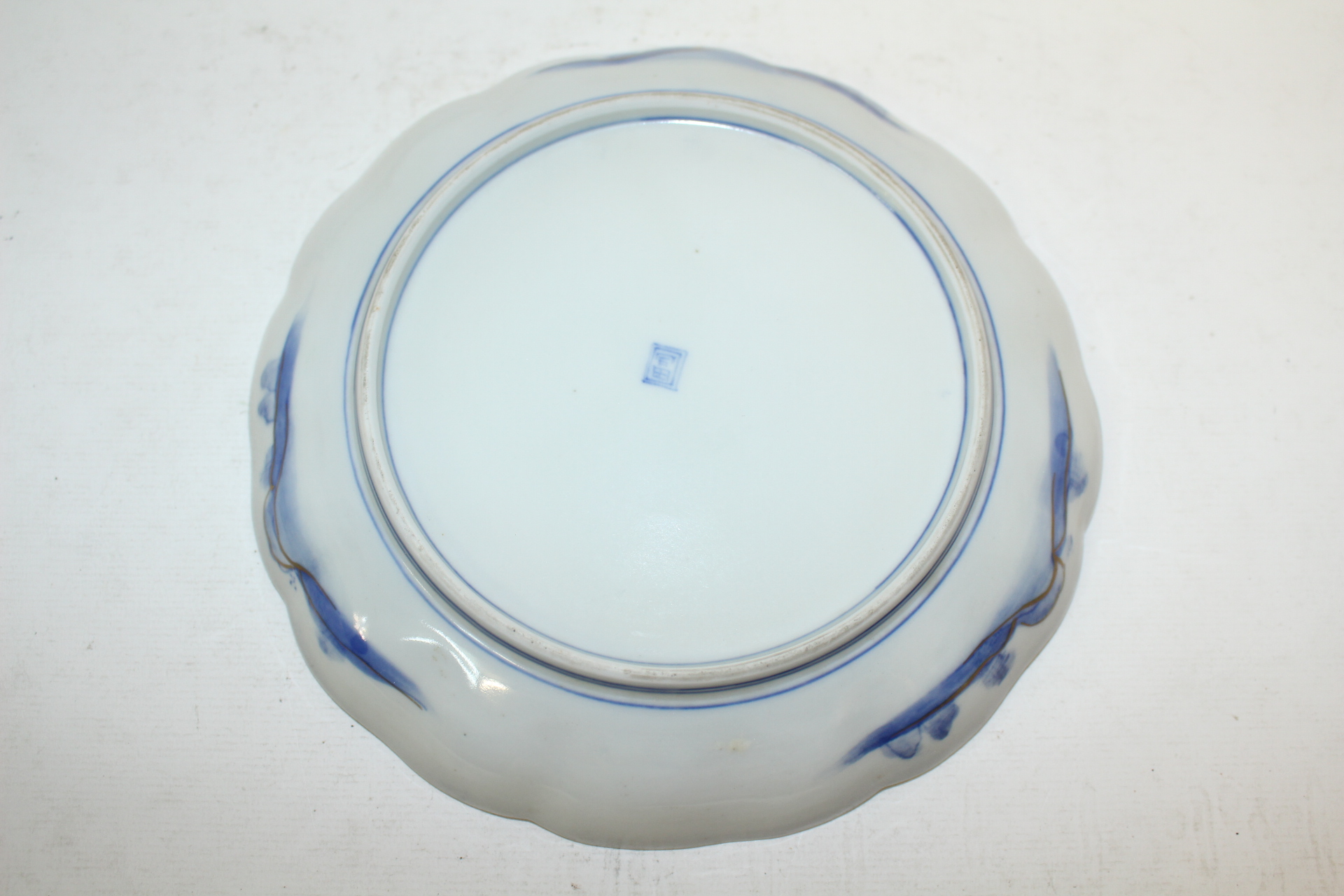 73-100년이상된 고이마리 청화백자진사금채산수문 화형완